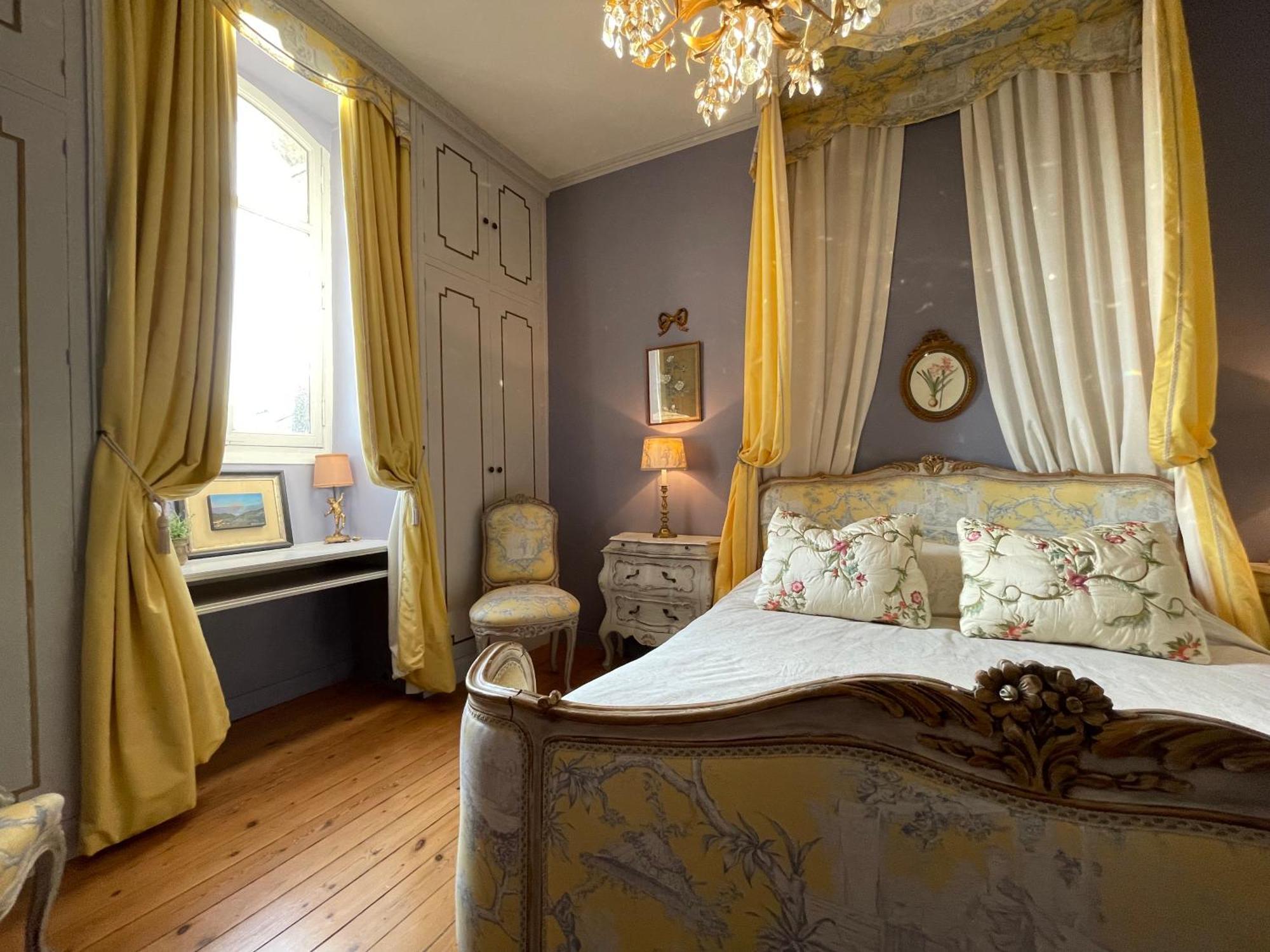 Maison D'hercule * Mayenne